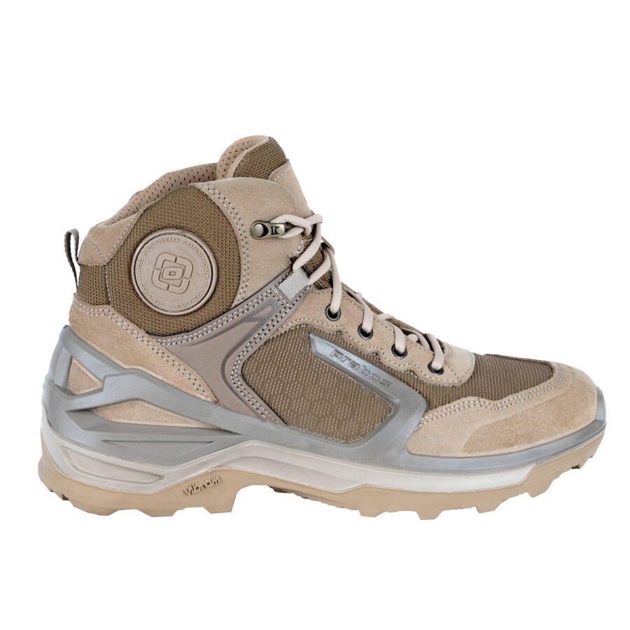 Na zdjęciu Lekkie buty taktyczne z cordury w kolorze piaskowym. Buty są idealne do uprawiania sportów i aktywności na świeżym powietrzu. Buty są przeznaczone do użytku w ciepłych warunkach pogodowych. Podeszwa Vibram